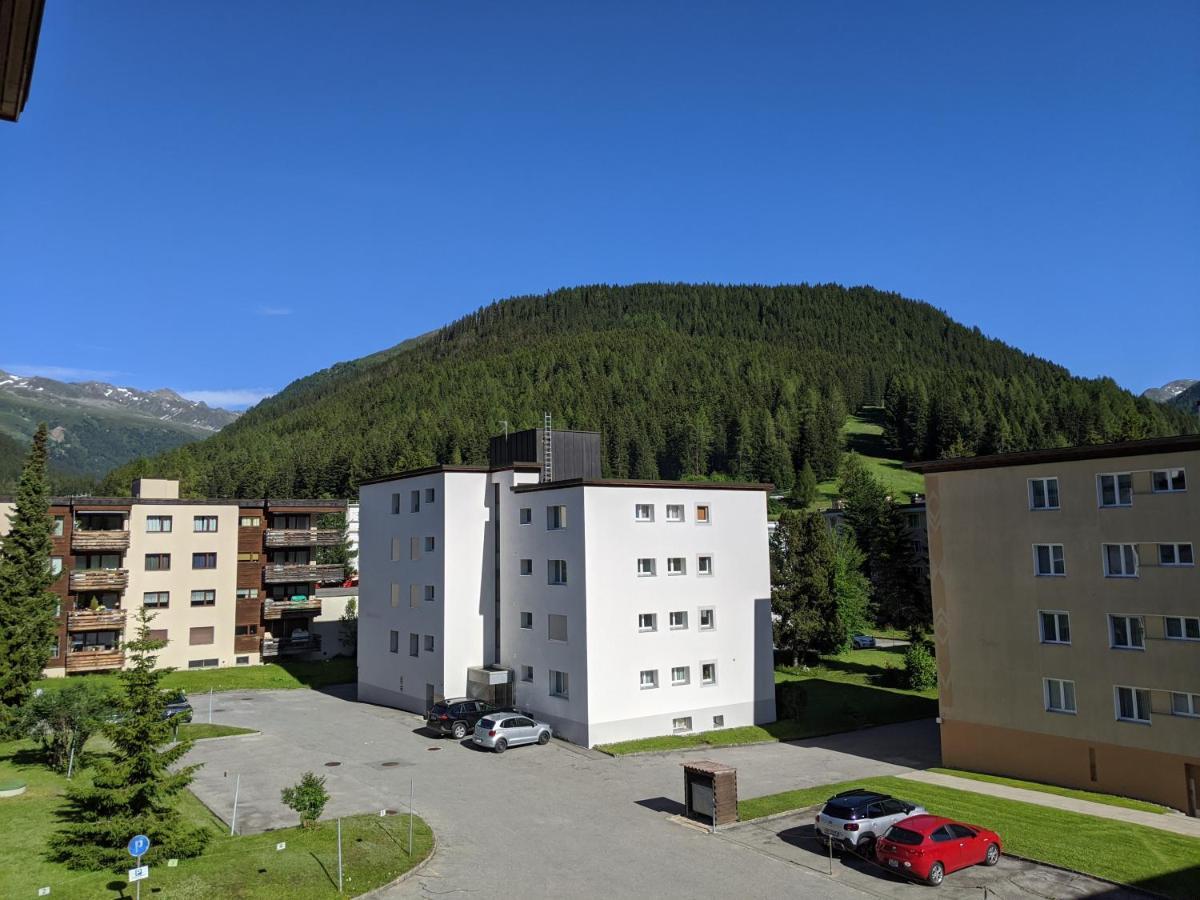 Schiablick - Broggini Apartment Davos Bagian luar foto